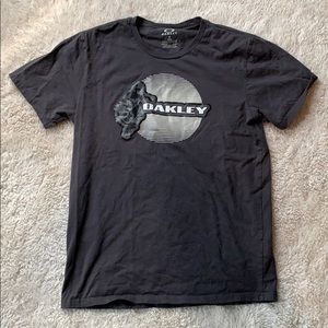 Oakley T-shirt Worn ONCE!